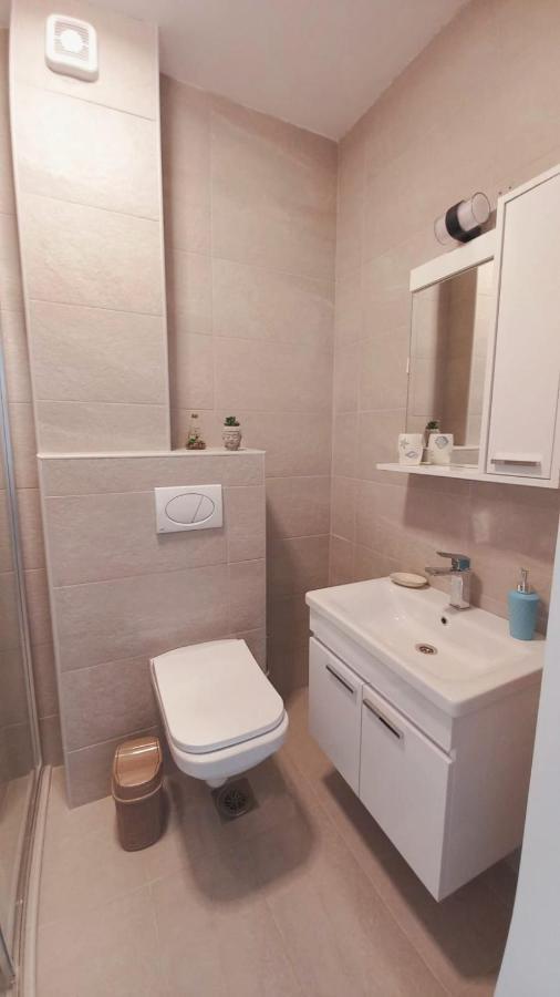 Cozy Apartments With Pool And Splendid Seaview Kavac ภายนอก รูปภาพ