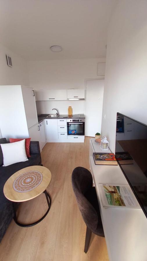 Cozy Apartments With Pool And Splendid Seaview Kavac ภายนอก รูปภาพ