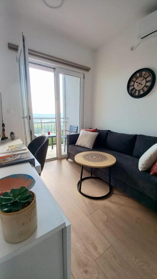 Cozy Apartments With Pool And Splendid Seaview Kavac ภายนอก รูปภาพ